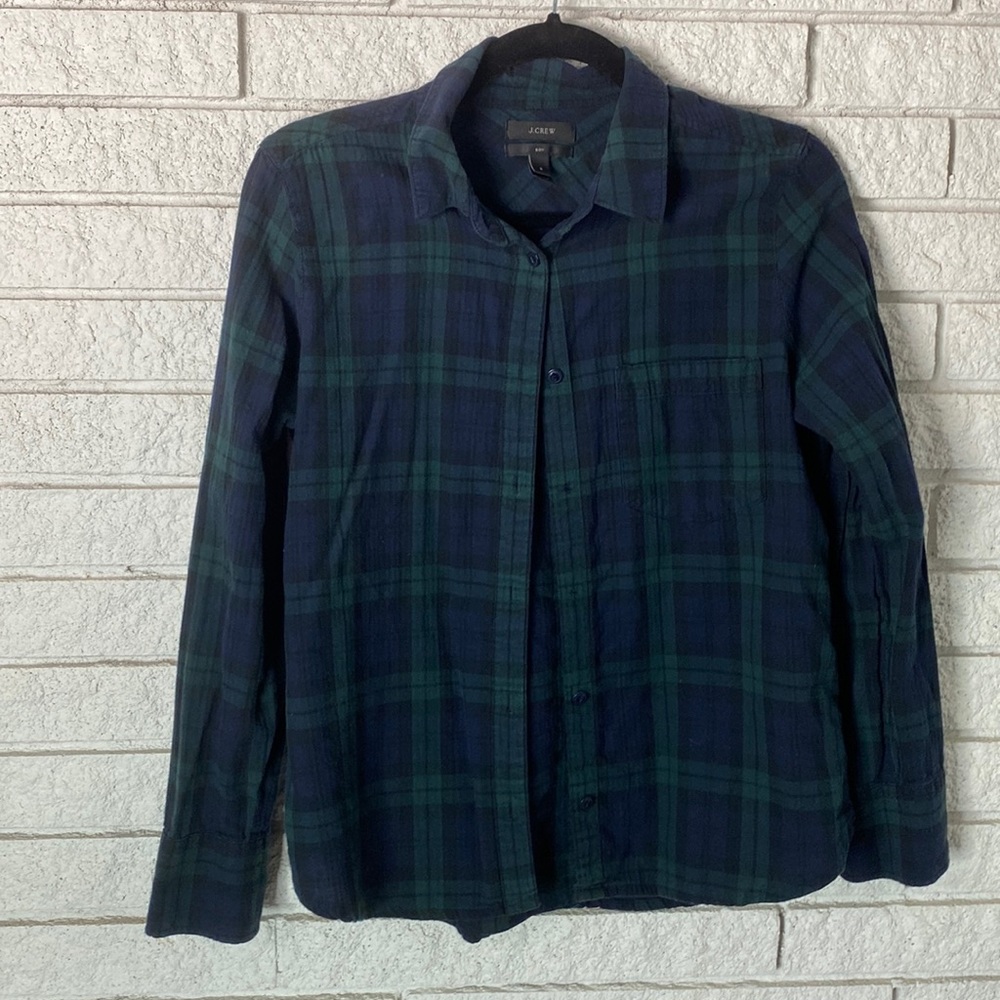 🍓 5 for $20 🍓 Strawberry Steals -  Green & Blue Plaid Button Down Shirt Top S